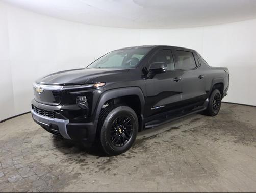 2025 Chevrolet Silverado EV LT