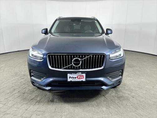 2021 Volvo XC90 T5 Momentum