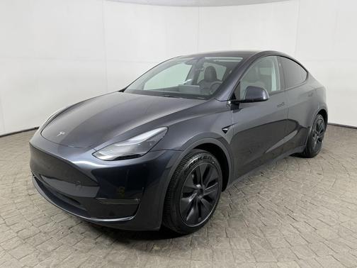 Stealth Grey 2024 Tesla Model Y Long Range