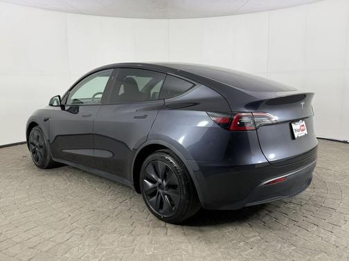 Stealth Grey 2024 Tesla Model Y Long Range