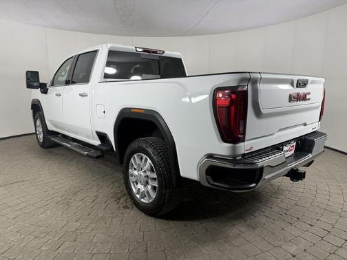 2022 GMC Sierra 2500 SLT