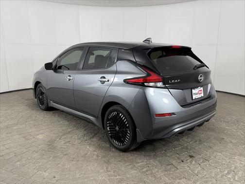 2023 Nissan Leaf SV PLUS 60 kWh