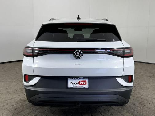 Opal White Pearl 2023 Volkswagen ID.4 Pro S