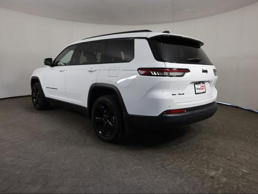 2022 Jeep Grand Cherokee L Altitude