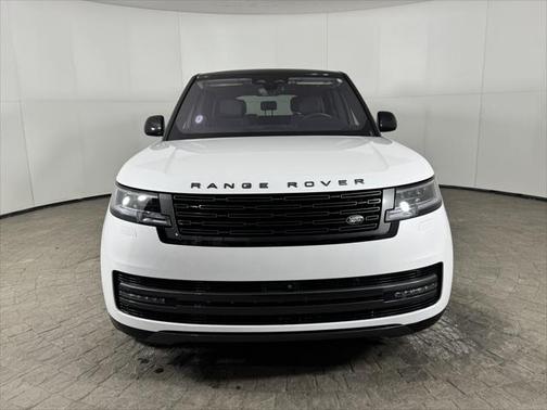 2023 Land Rover Range Rover P400 SE
