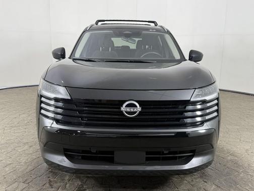 Super Black 2026 Nissan Kicks SV