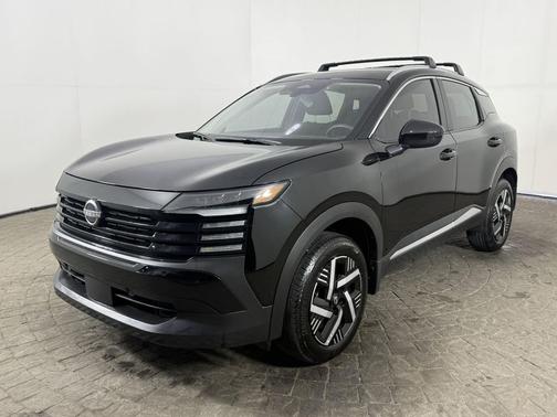 Super Black 2026 Nissan Kicks SV