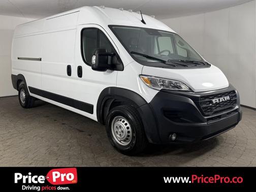 Bright White Clearcoat 2026 RAM ProMaster 2500 Tradesman