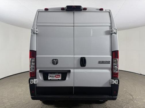 Bright White Clearcoat 2026 RAM ProMaster 2500 Tradesman