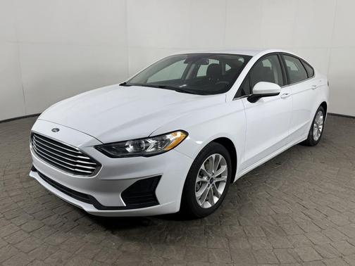 Oxford White 2020 Ford Fusion Hybrid SE