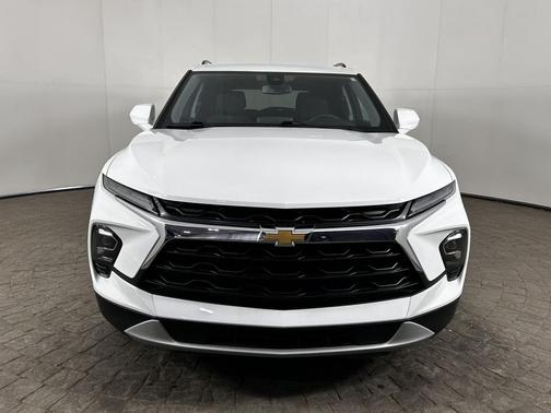 Summit White 2024 Chevrolet Blazer 2LT