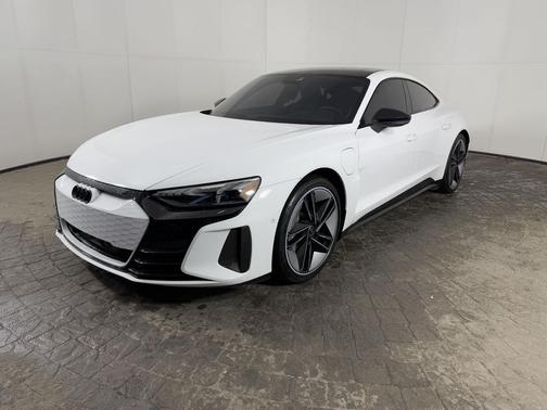 2024 Audi RS e-tron GT quattro