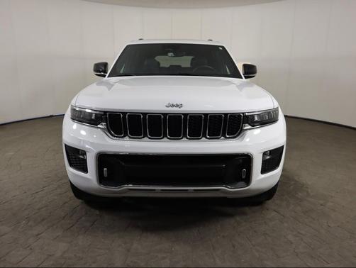 2022 Jeep Grand Cherokee Overland