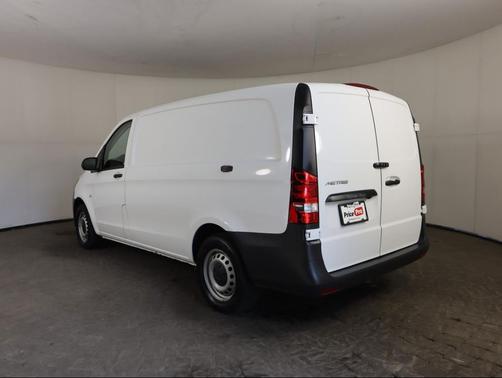 2021 Mercedes-Benz Metris Base