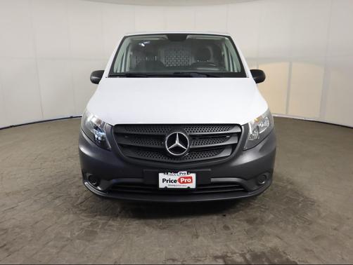 2021 Mercedes-Benz Metris Base