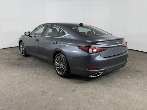2025 Lexus ES 350 Ultra Luxury