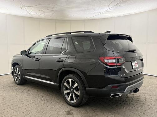 2023 Honda Pilot Elite AWD