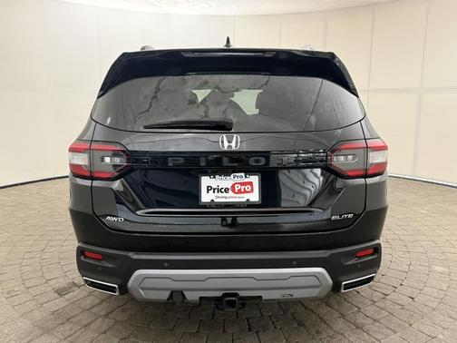 2023 Honda Pilot Elite AWD