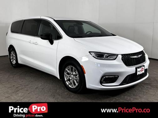 Bright White Clearcoat 2025 Chrysler Pacifica L