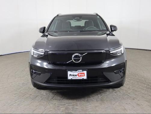 2023 Volvo XC40 Recharge Pure Electric Twin Plus