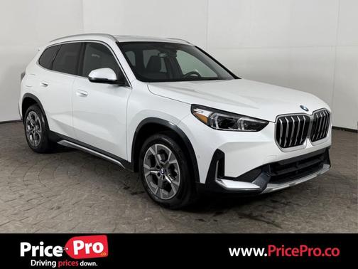 Mineral White Metallic 2026 BMW X1 xDrive28i