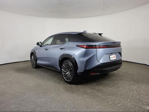 2023 Lexus RZ 450e Luxury