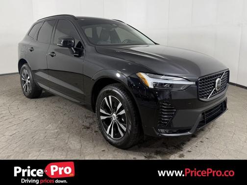 2024 Volvo XC60 Core Dark Theme AWD