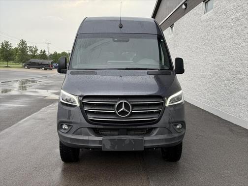 2022 Mercedes-Benz Sprinter 2500 Standard Roof