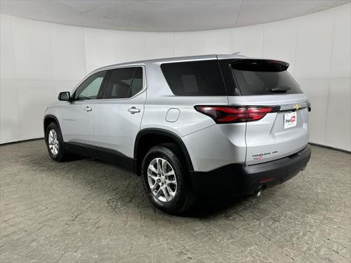 2022 Chevrolet Traverse LS