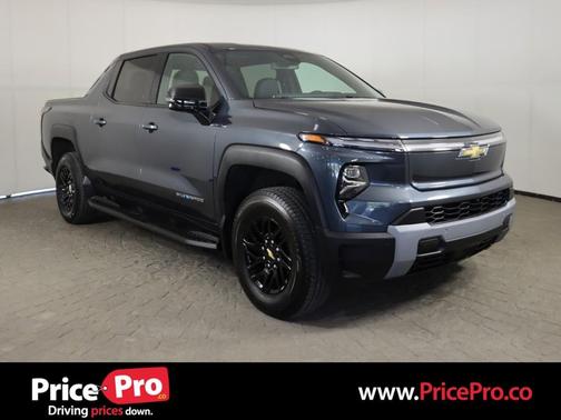 2025 Chevrolet Silverado EV LT