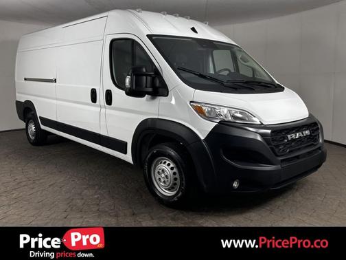Bright White Clearcoat 2026 RAM ProMaster 2500 Tradesman