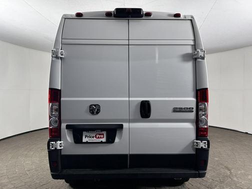 Bright White Clearcoat 2026 RAM ProMaster 2500 Tradesman