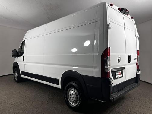 Bright White Clearcoat 2026 RAM ProMaster 2500 Tradesman