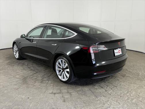 2019 Tesla Model 3 Long Range