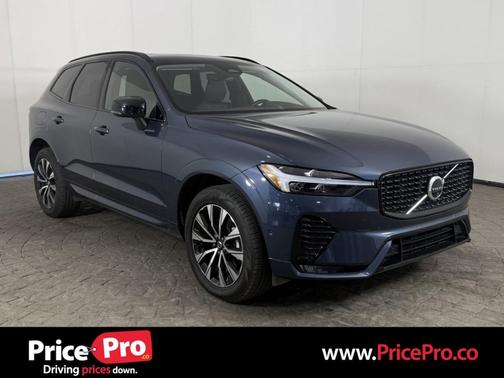 Denim Blue Metallic 2025 Volvo XC60 Plus