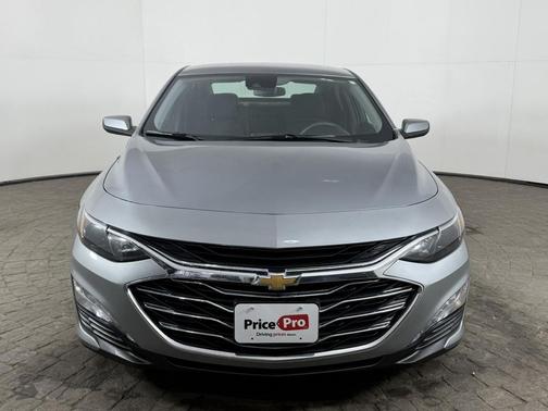 Sterling Grey Metallic 2024 Chevrolet Malibu 4dr Sdn 1LT