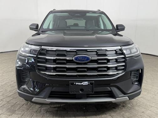 Agate Black Metallic 2025 Ford Explorer Active 4WD