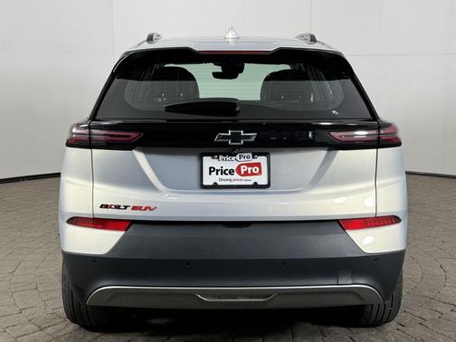 Silver Flare Metallic 2023 Chevrolet Bolt EUV Premier