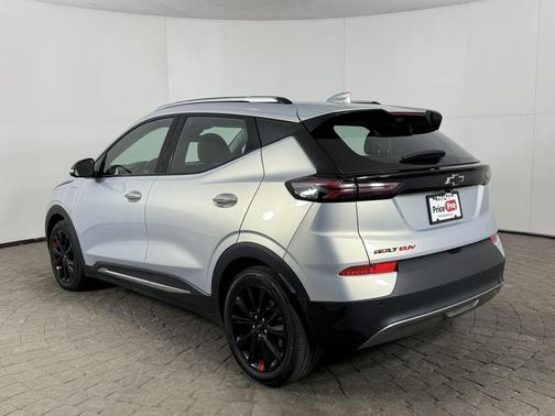 Silver Flare Metallic 2023 Chevrolet Bolt EUV Premier