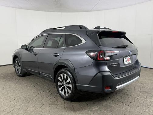 Magnetite Gray Metallic 2025 Subaru Outback Limited