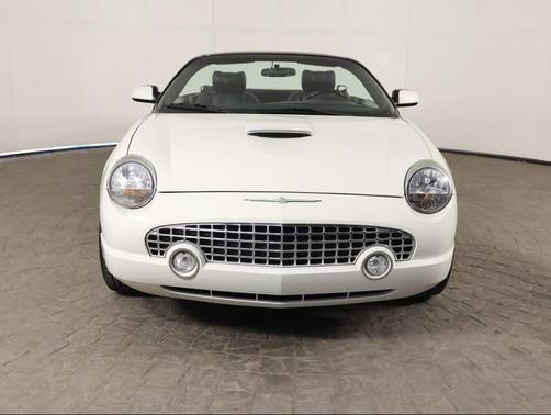2003 Ford Thunderbird Deluxe