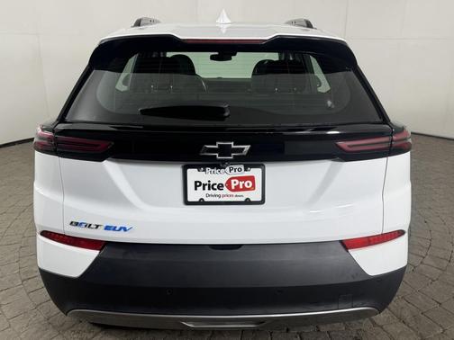 2023 Chevrolet Bolt EUV LT