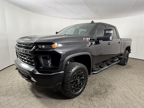 Black 2022 Chevrolet Silverado 2500 LT