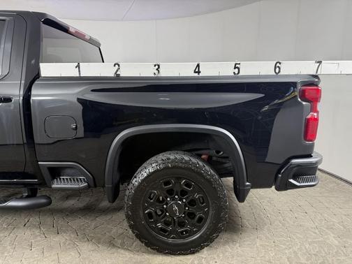 Black 2022 Chevrolet Silverado 2500 LT