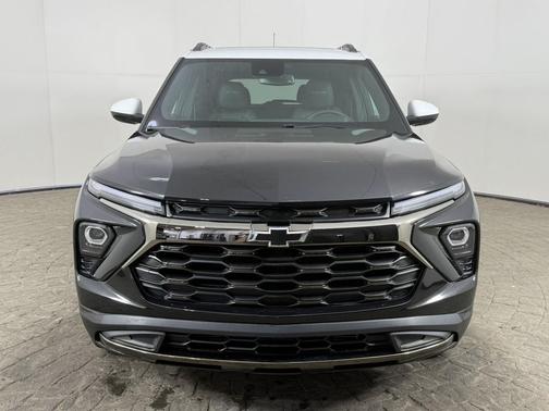 Mosaic Black Metallic 2025 Chevrolet Trailblazer ACTIV