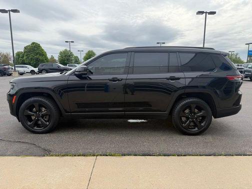 Diamond Black Crystal Pearlcoat 2021 Jeep Grand Cherokee L Altitude