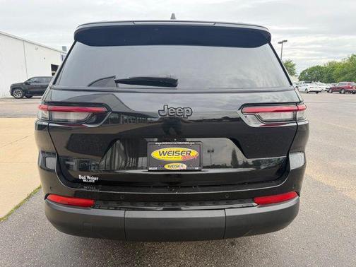 Diamond Black Crystal Pearlcoat 2021 Jeep Grand Cherokee L Altitude