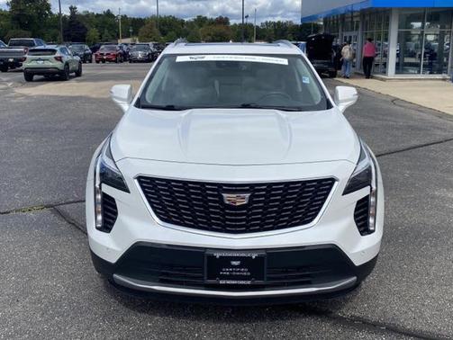 2021 Cadillac XT4 Premium Luxury