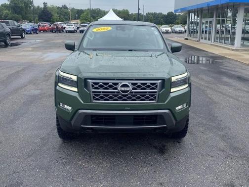2022 Nissan Frontier SV