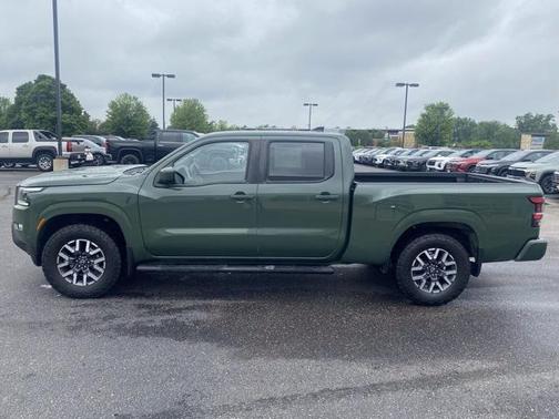 2022 Nissan Frontier SV